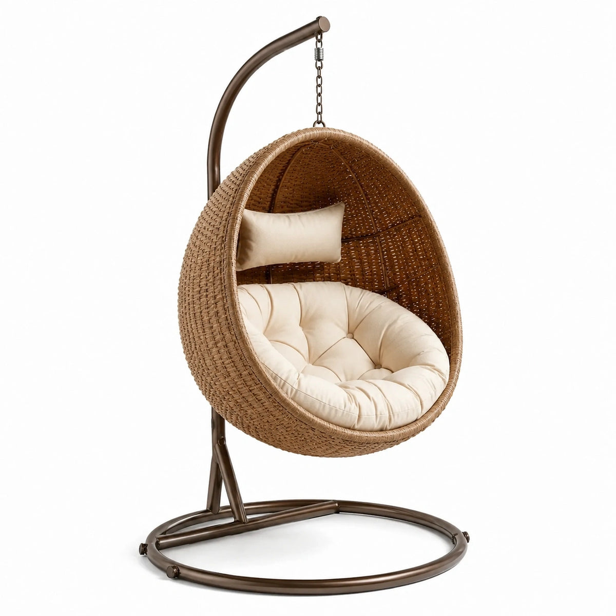 Sillón colgante de ratán sintético con cojines beige y estructura de acero